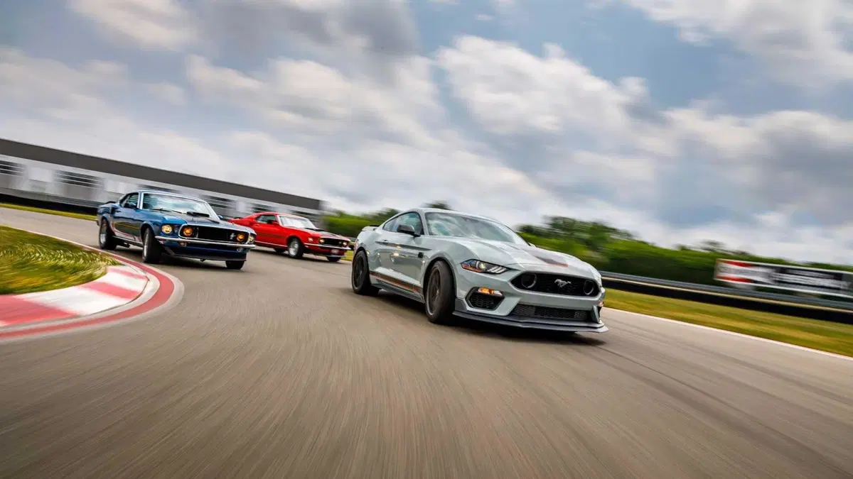 La Ford Mustang Mach 1 ritorna in serie limitata e avrà 480 CV (10)
