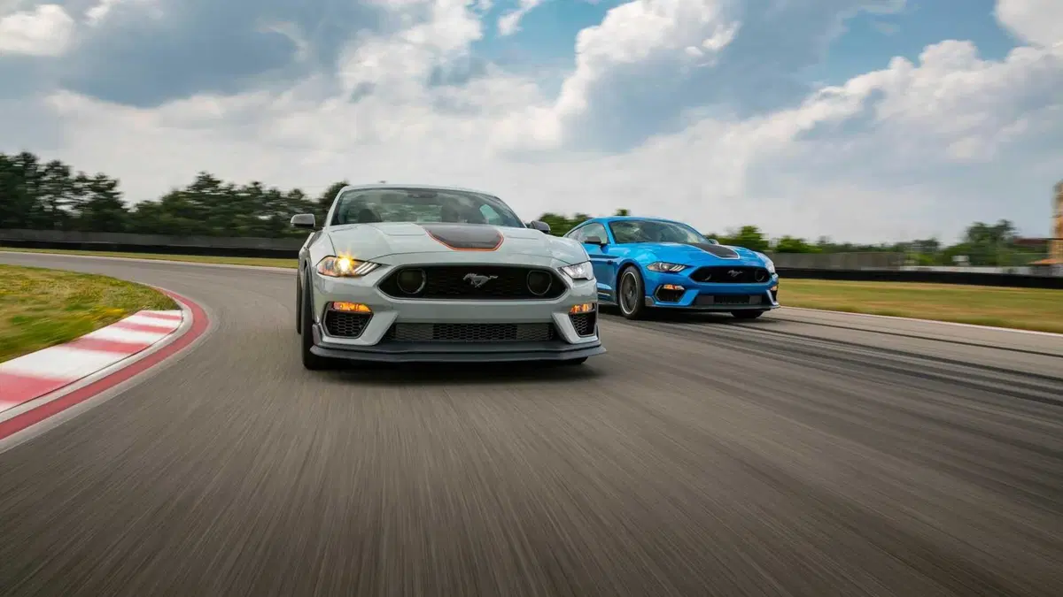 La Ford Mustang Mach 1 ritorna in serie limitata e avrà 480 CV (15)