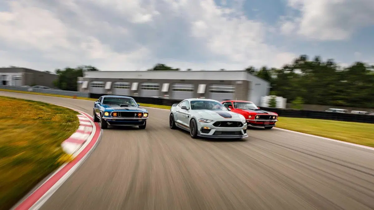 La Ford Mustang Mach 1 ritorna in serie limitata e avrà 480 CV (16)