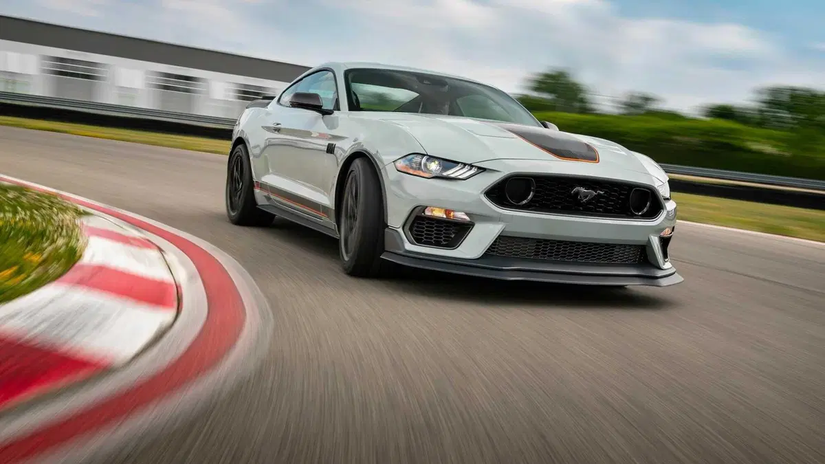 La Ford Mustang Mach 1 ritorna in serie limitata e avrà 480 CV (20)