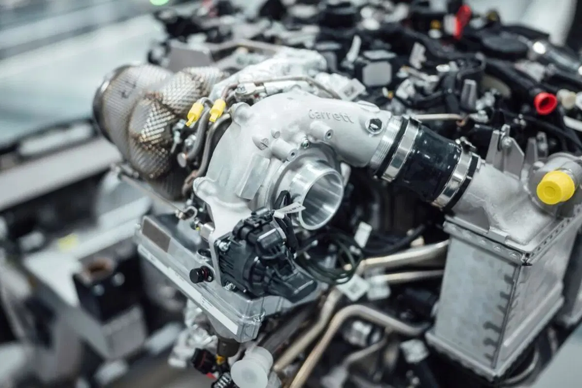 Mercedes-AMG: in arrivo il turbo elettrico (5)