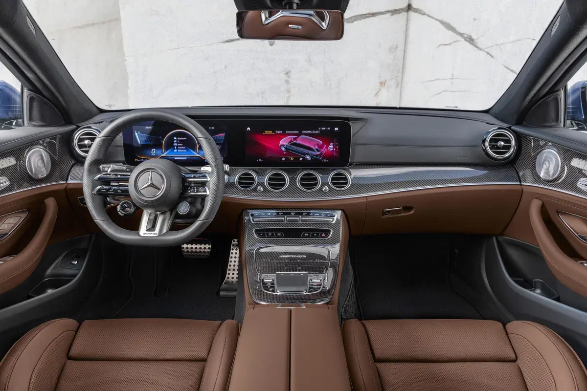 Mercedes-AMG E 63, tolti i veli al restyling  (5)