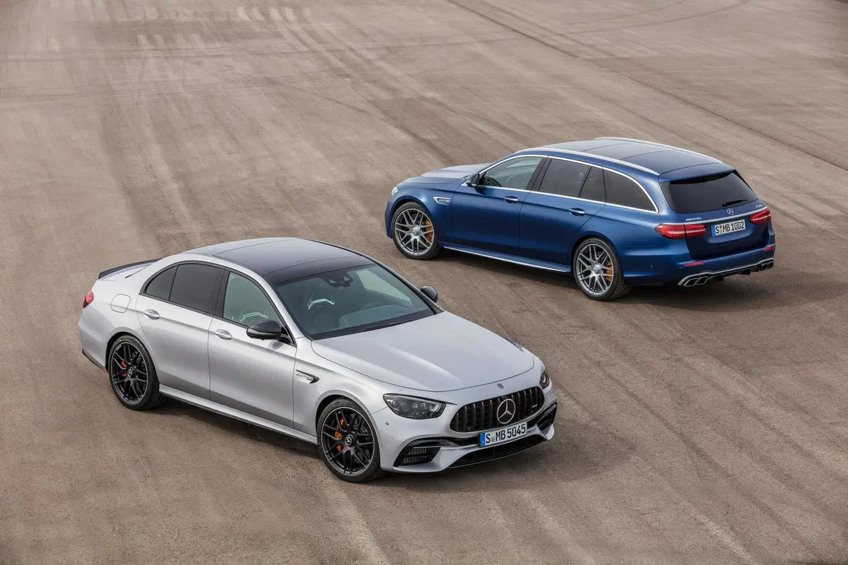 Mercedes-AMG E 63, tolti i veli al restyling  (16)