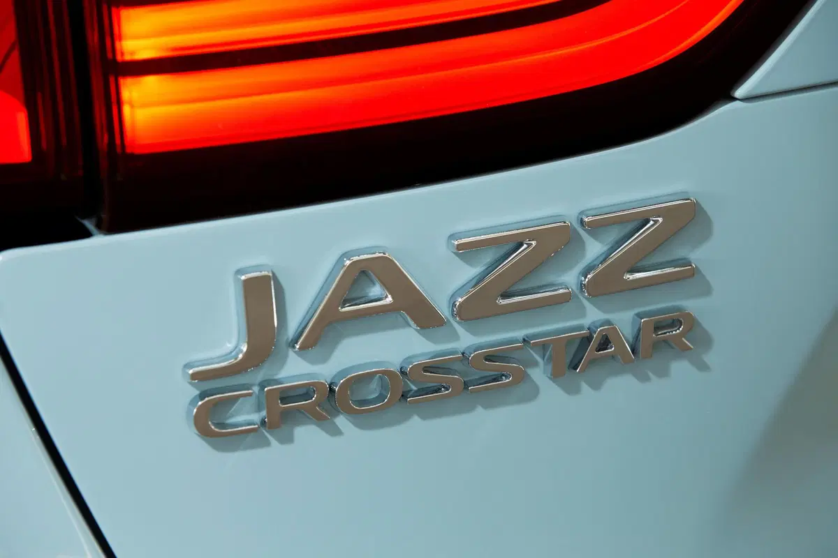 Nuova Honda Jazz ibrida e:HEV, Avanti la piccola Crossover senza cambio che viaggia tanto in EV (3)
