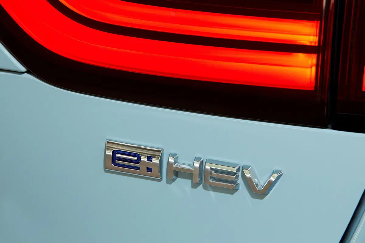 Nuova Honda Jazz ibrida e:HEV, Avanti la piccola Crossover senza cambio che viaggia tanto in EV (7)