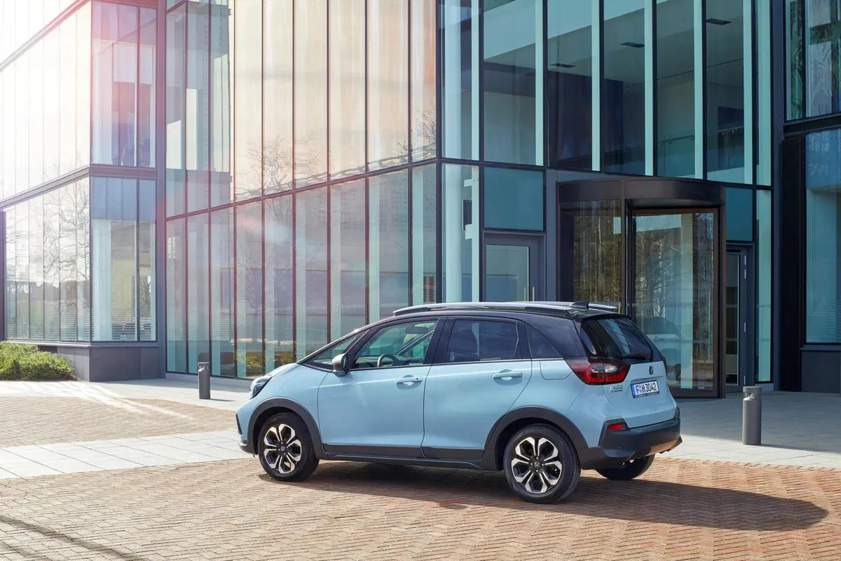 Nuova Honda Jazz ibrida e:HEV, Avanti la piccola Crossover senza cambio che viaggia tanto in EV (8)