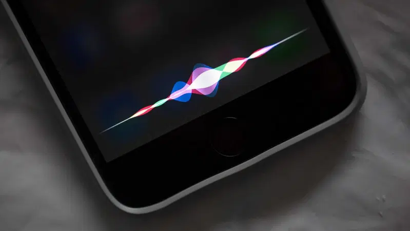 Keyword "Ehi Siri, la polizia mi sta fermando" attiva la registrazione