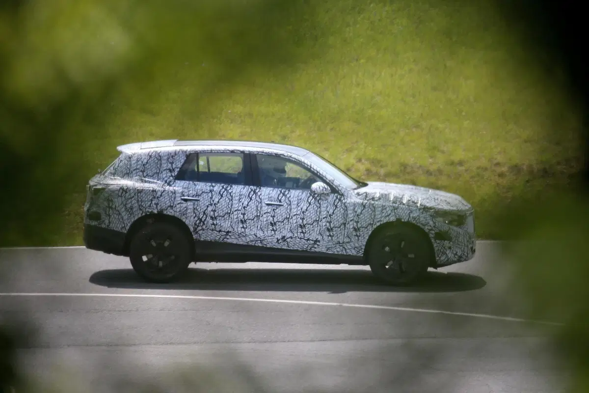 Mercedes GLC: la nuova generazione attesa per il 2022 [Foto spia] (3)