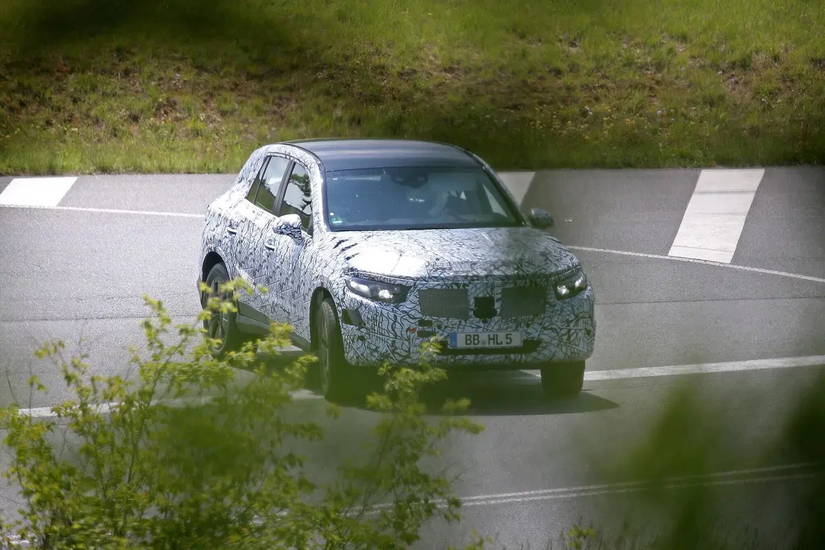 Mercedes GLC: la nuova generazione attesa per il 2022 [Foto spia]