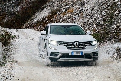 Renault Koleos: restyling di mezz&#039;et&agrave; e tanto tanto comfort [Video]