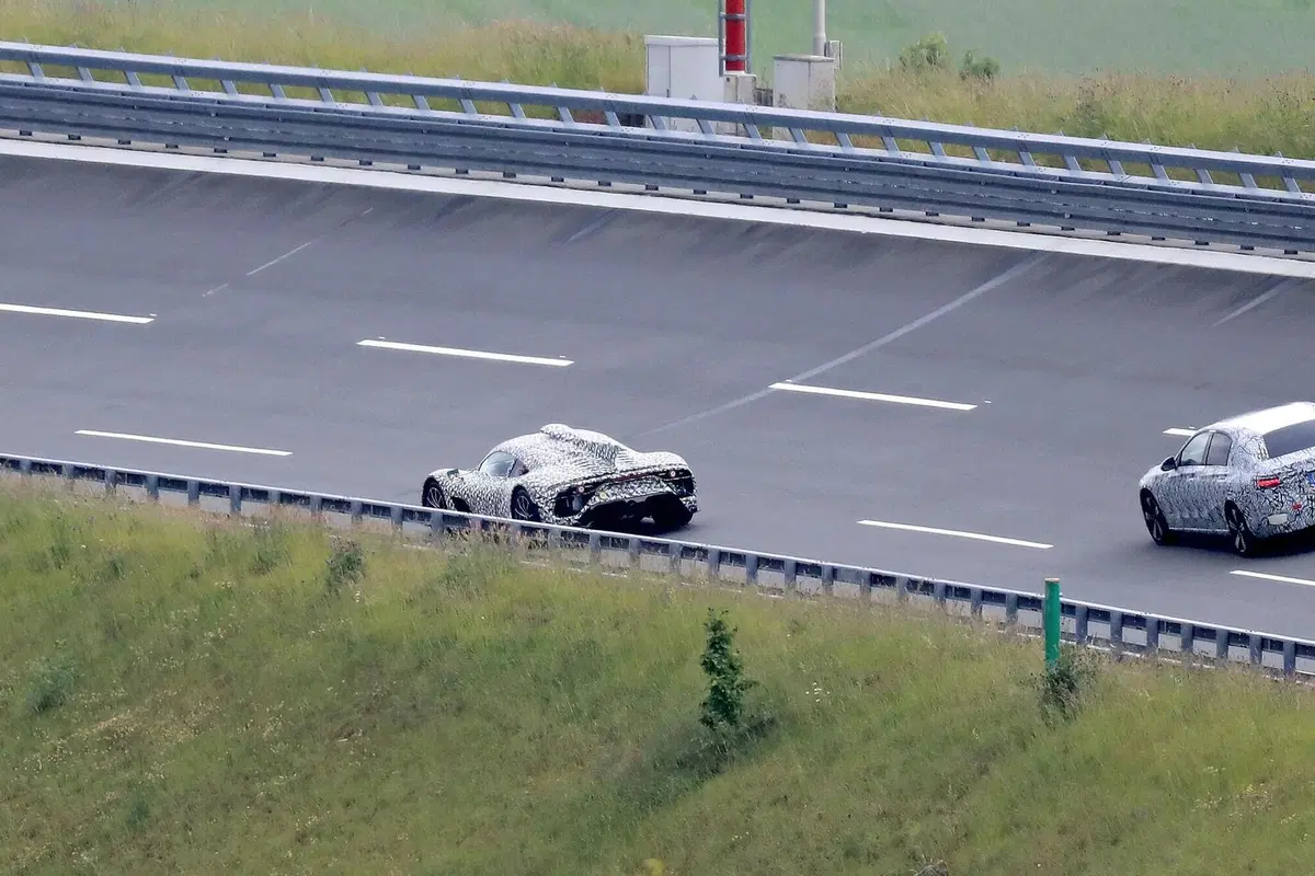 Mercedes-AMG Project One: la F1 replica è ancora in fase di collaudo [Foto spia] (2)