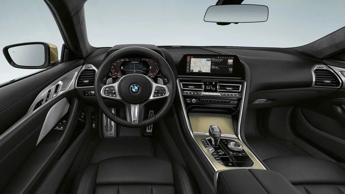 BMW Serie 8 Golden Thunder: edizione speciale con dettagli dorati (5)