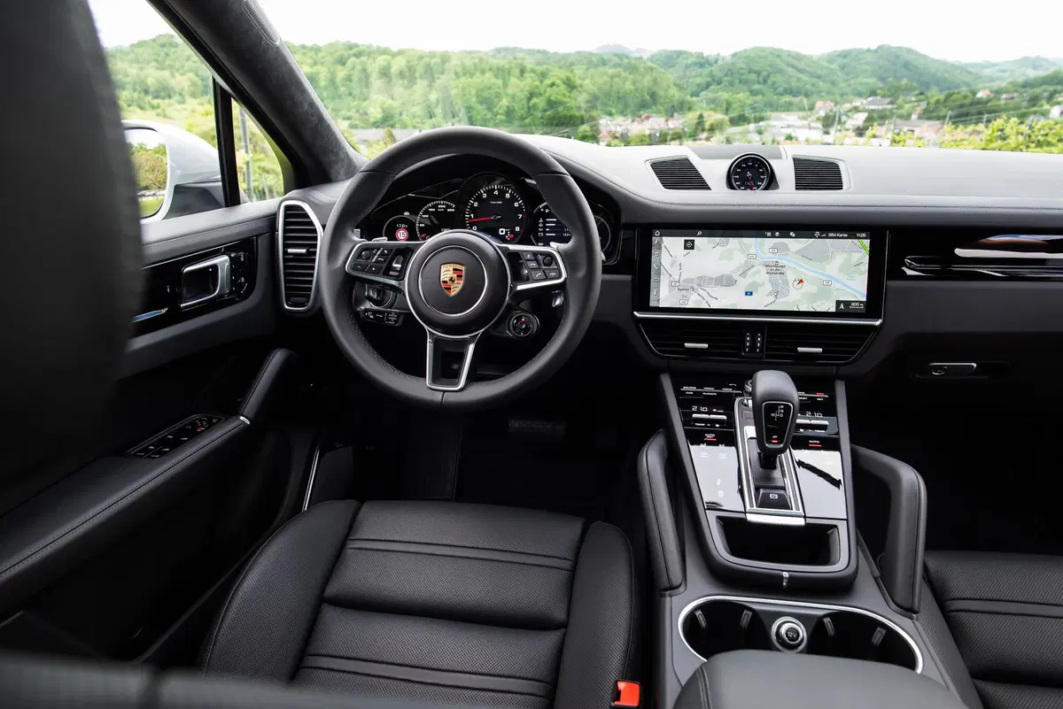 Porsche Cayenne Coupé (2019-->>) (19)