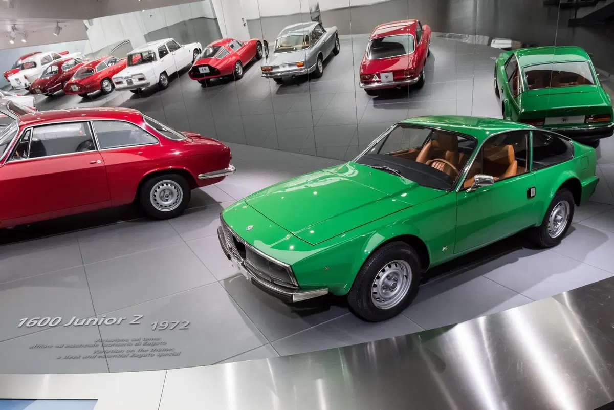 Alfa Romeo: per 110 anni aprono i depositi segreti con oltre 150 modelli (8)