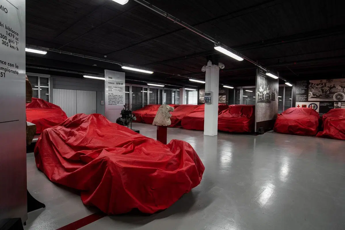 Alfa Romeo: per 110 anni aprono i depositi segreti con oltre 150 modelli (7)