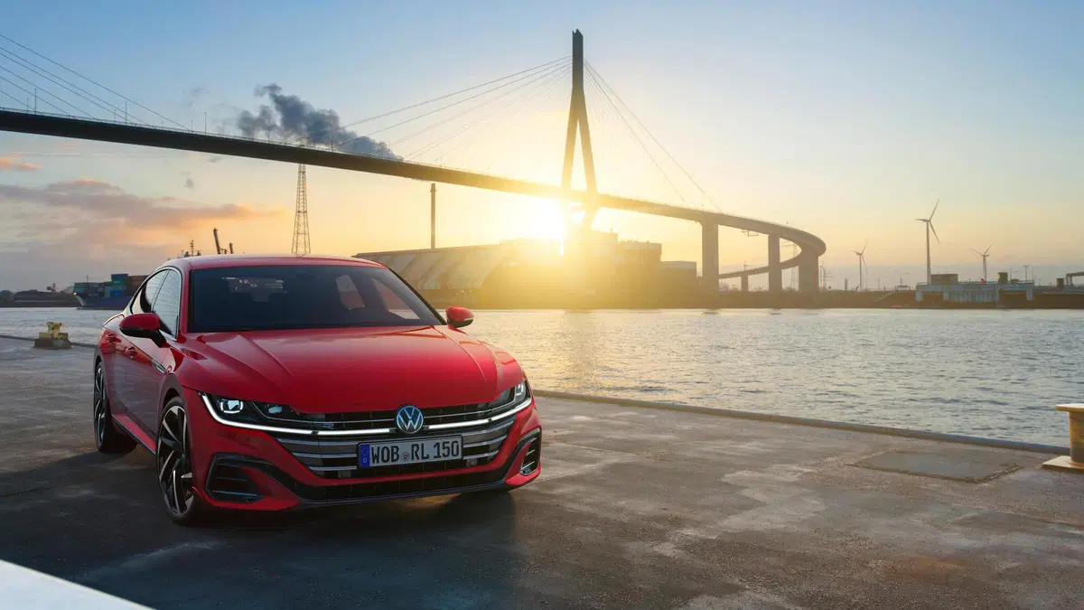 Volkswagen Arteon, con il restyling arriva la Shooting Brake (5)