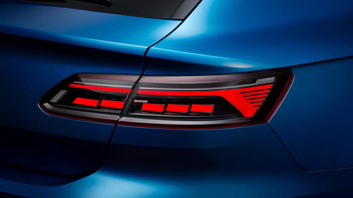 Volkswagen Arteon, con il restyling arriva la Shooting Brake (8)