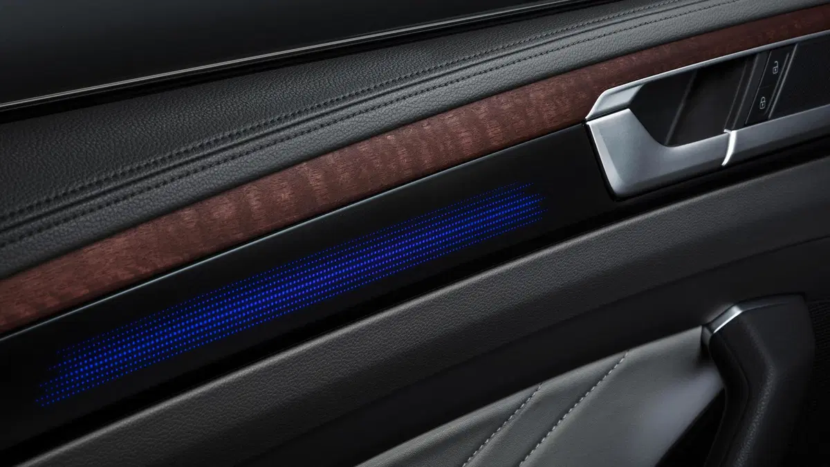 Volkswagen Arteon, con il restyling arriva la Shooting Brake (14)