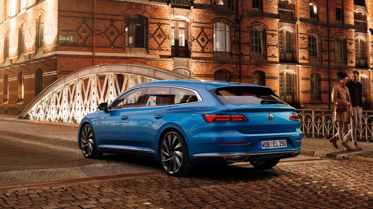 Volkswagen Arteon, con il restyling arriva la Shooting Brake (22)