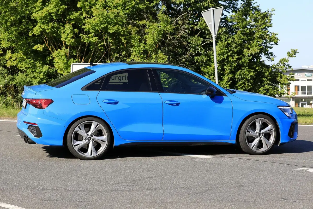 Nuova Audi S3: guardatela senza veli! [Foto spia] (6)
