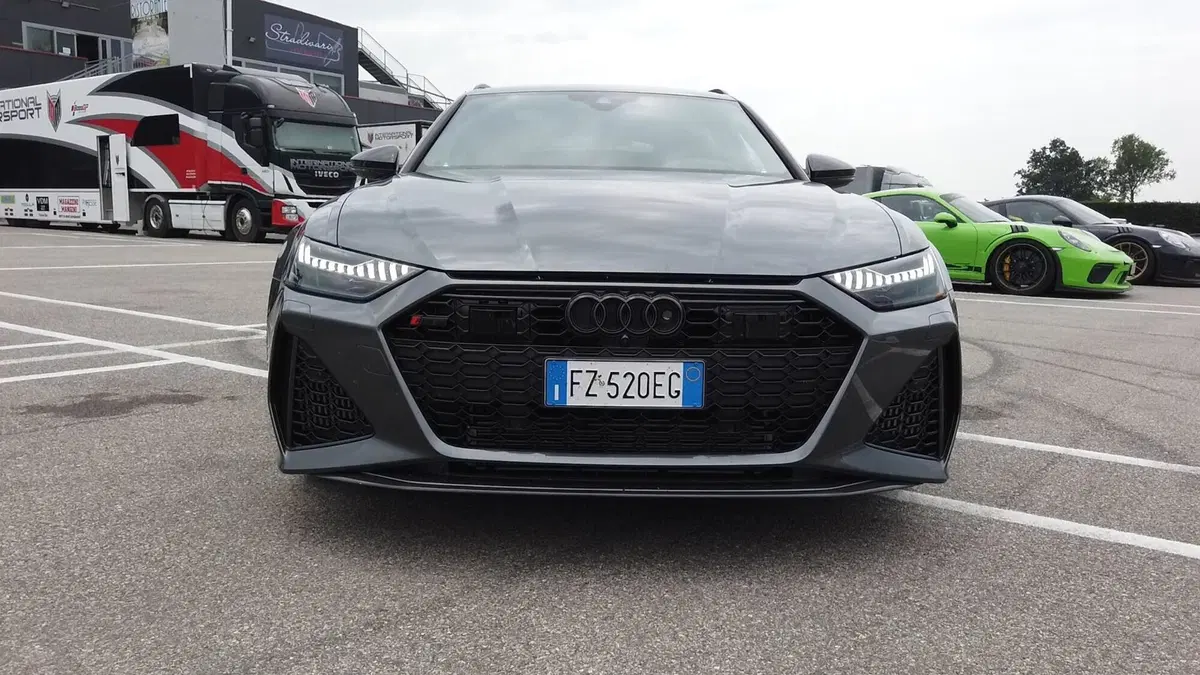 AUDI RS6 Avant 2020 | La nuova generazione da 600 CV provata in pista e su strada (2)