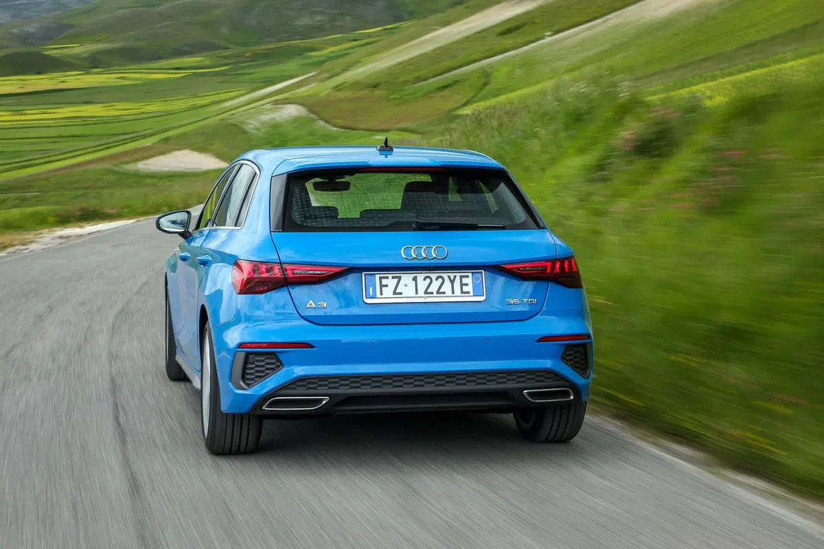 Audi A3 Sportback 2020 | Fuori i muscoli! Prova test drive su strada (5)