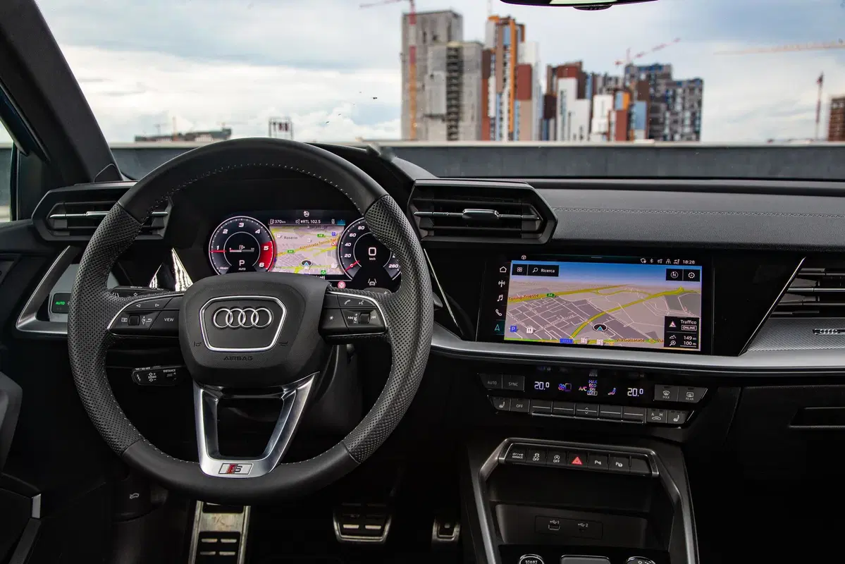 Audi A3 Sportback 2020 | Fuori i muscoli! Prova test drive su strada (14)