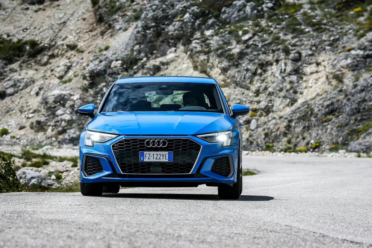 Audi A3 Sportback 2020 | Fuori i muscoli! Prova test drive su strada (4)