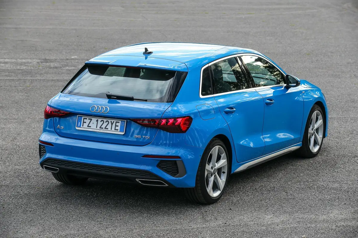 Audi A3 Sportback 2020 | Fuori i muscoli! Prova test drive su strada (8)