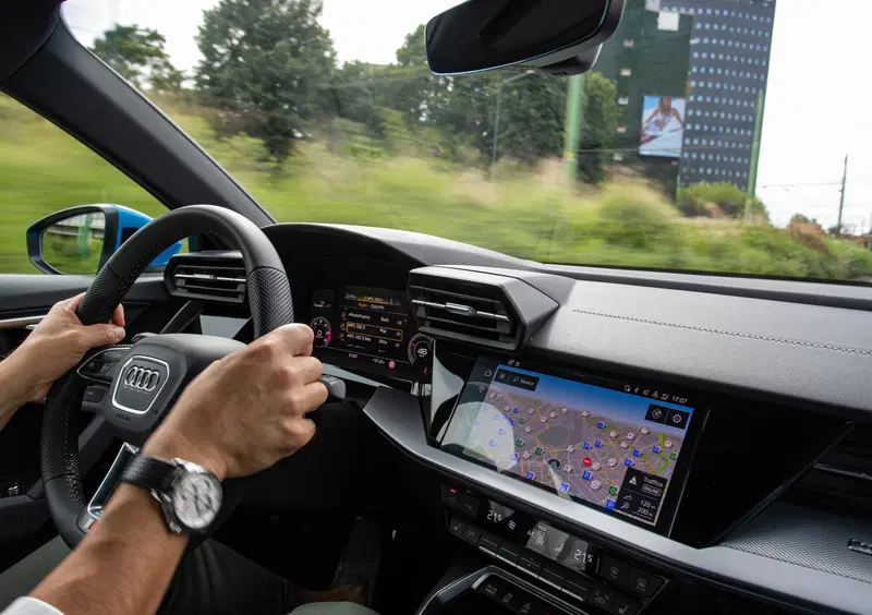 Gli interni della nuova A3 Sportback 2020 con il nuovo display da 10,25"