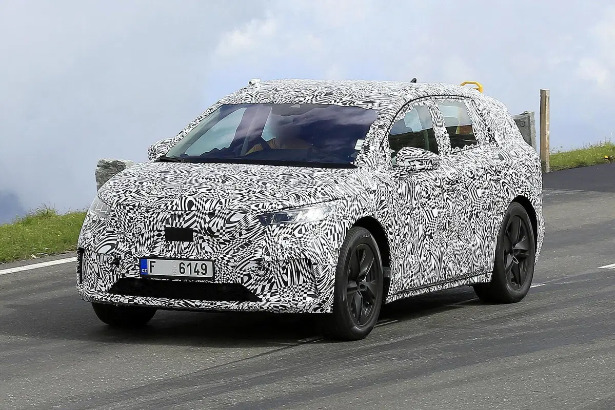 Skoda Enyaq: il SUV elettrico atteso per fine 2020 [Foto spia] (15)