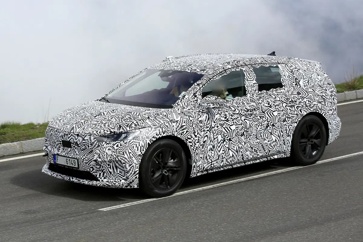 Skoda Enyaq: il SUV elettrico atteso per fine 2020 [Foto spia] (17)