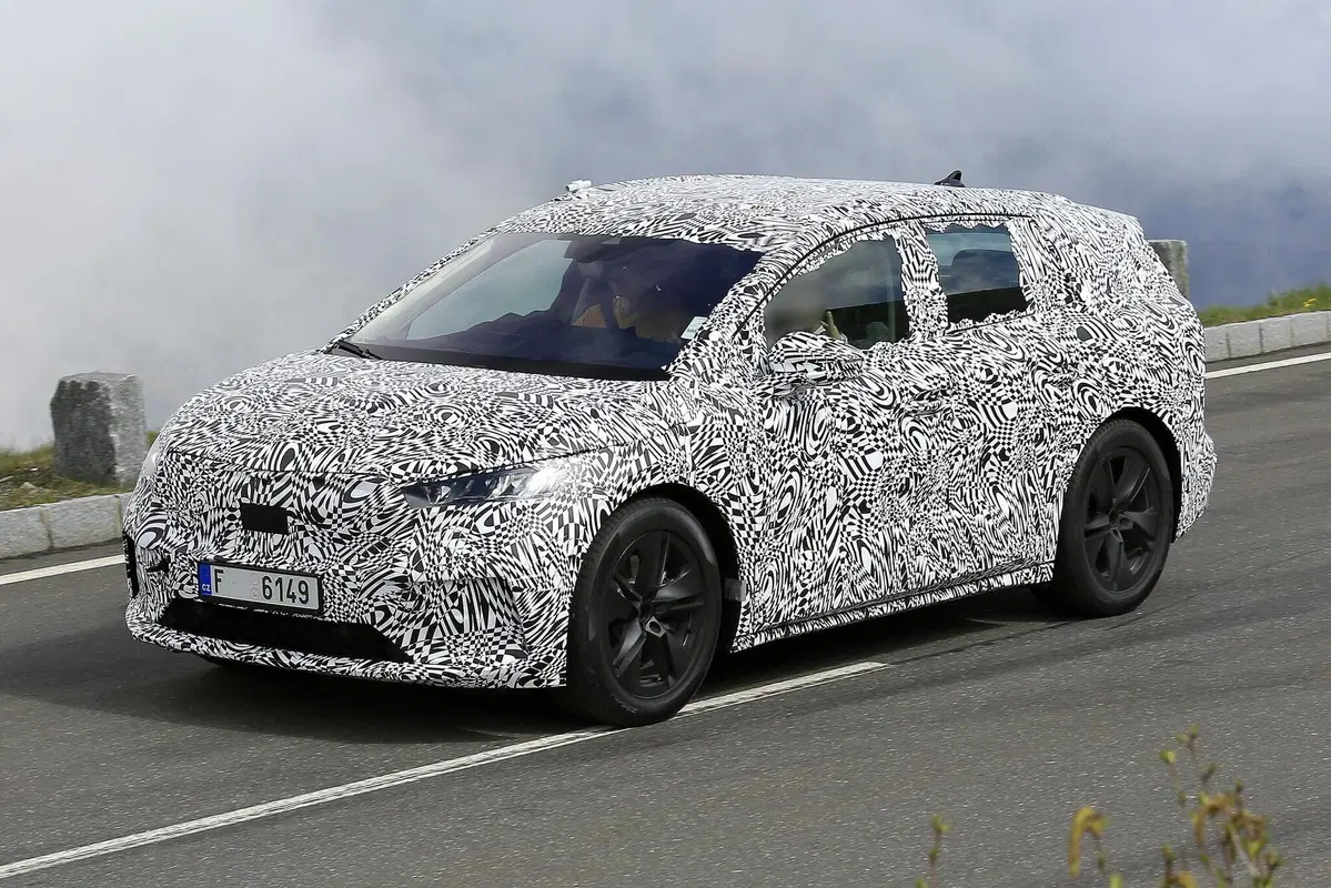 Skoda Enyaq: il SUV elettrico atteso per fine 2020 [Foto spia] (19)