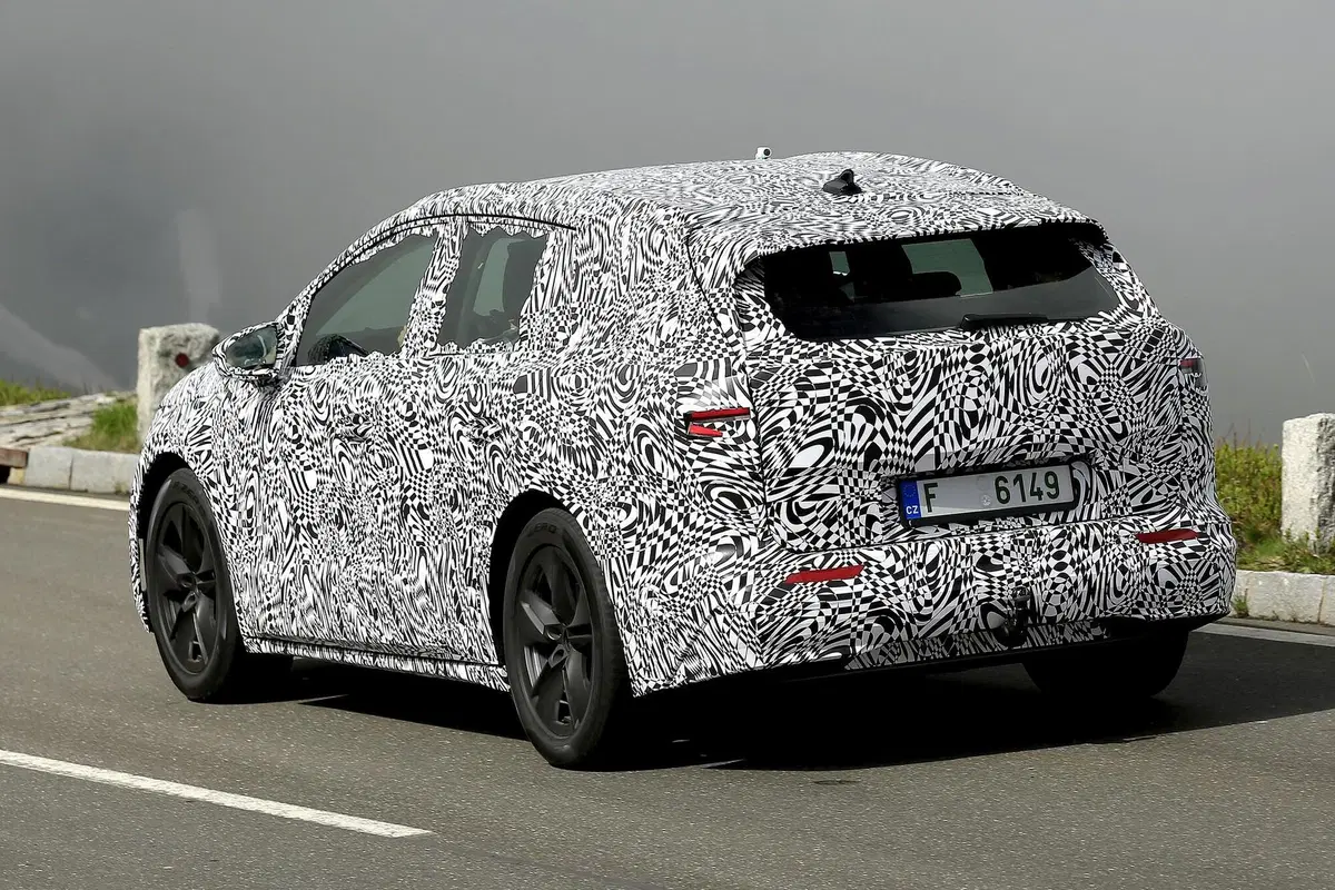 Skoda Enyaq: il SUV elettrico atteso per fine 2020 [Foto spia] (22)