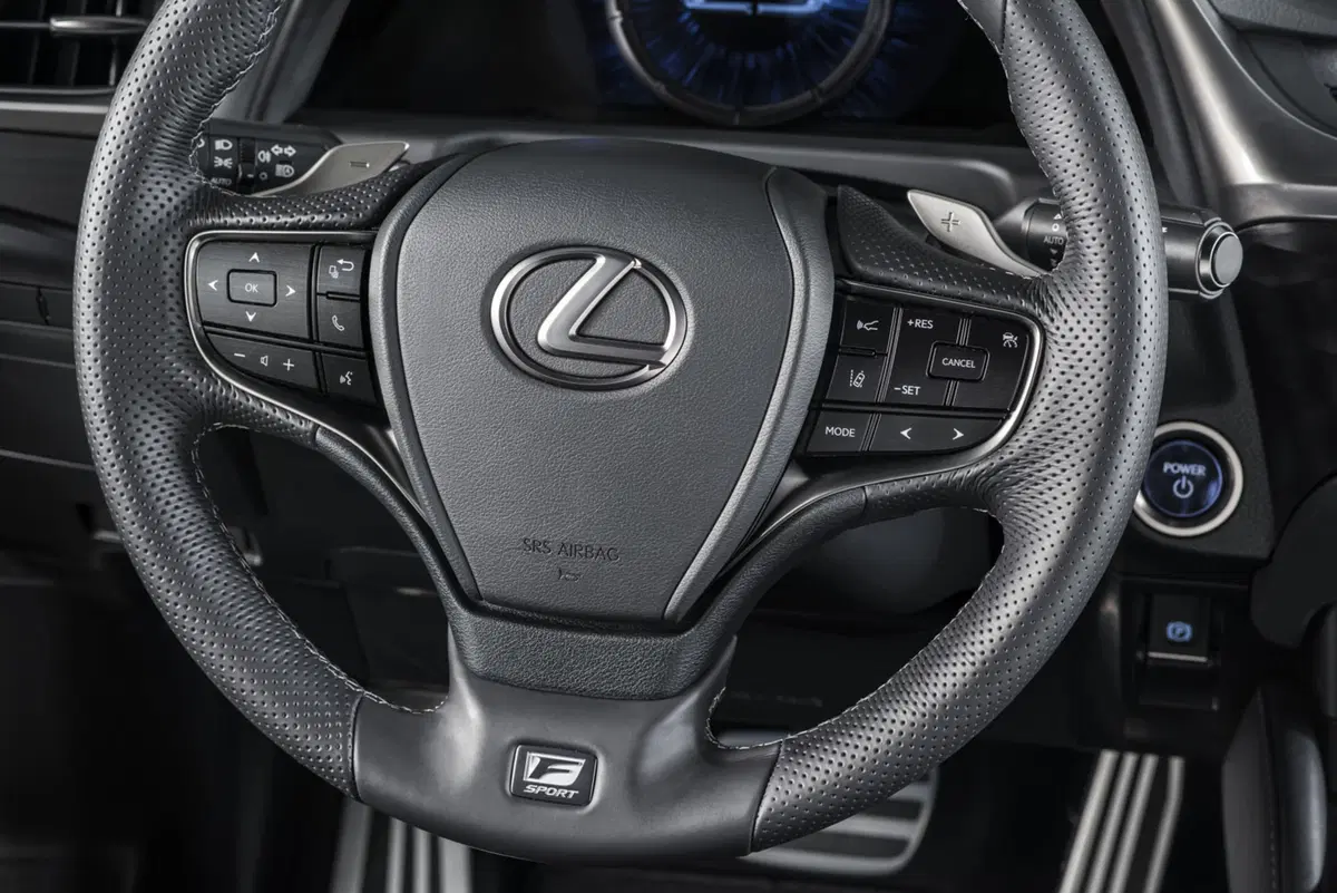 Lexus ES 2019 | in Europa con l'ibrido e 218 CV [Video] (3)