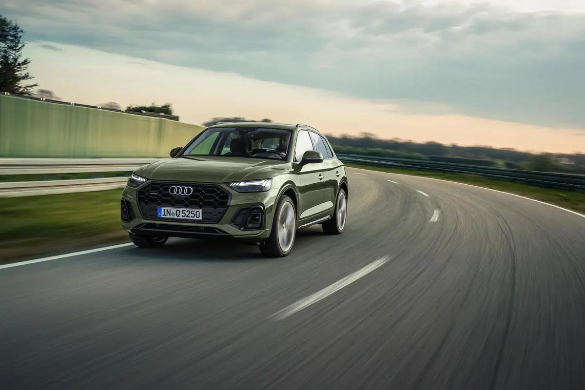Nuova Audi Q5: ecco il SUV tedesco in restyling 2020 [video] (14)