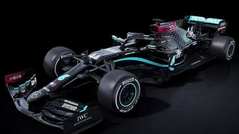 F1: la Mercedes W11 si veste di nero contro il razzismo