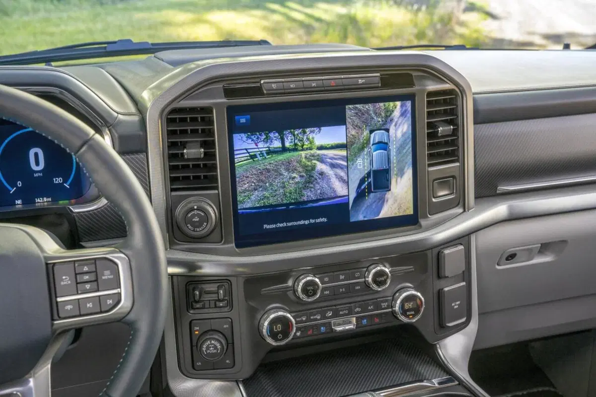 Ford F-150: ecco la generazione dei 43 anni (13)