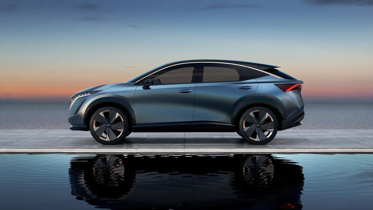 Nissan Ariya, il futuro SUV elettrico al Salone di Tokyo 2019 (13)