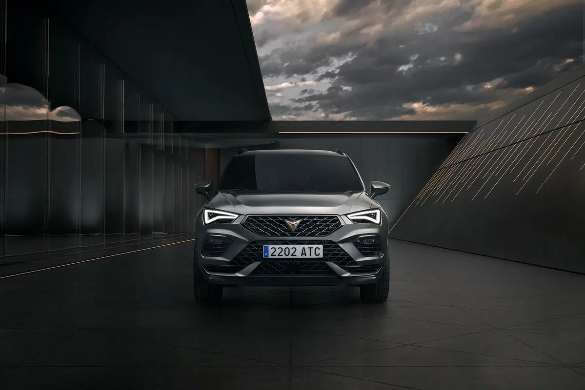 Nuova Cupra Ateca: restyling anche per il SUV da 300 CV (7)