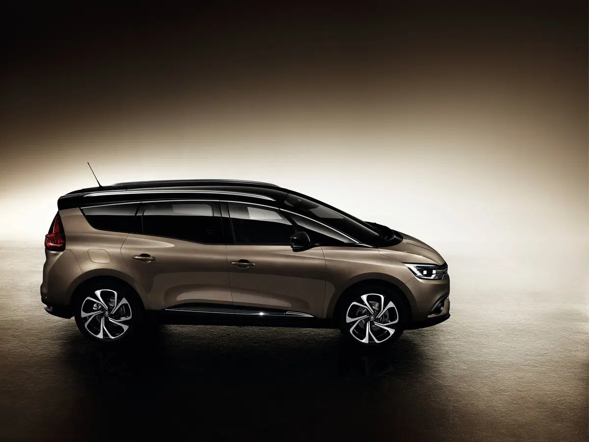Nuova Renault Grand Scenic: dinamismo e spazio in formato "Espace" (4)