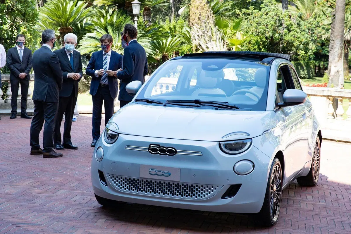 La nuova Fiat 500 elettrica presentata a Mattarella (3)