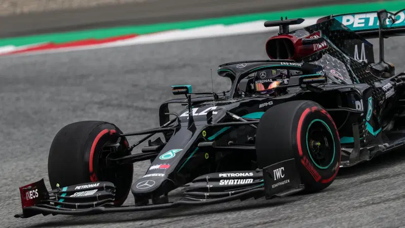F1, GP Austria 2020, FP2: Hamilton al top