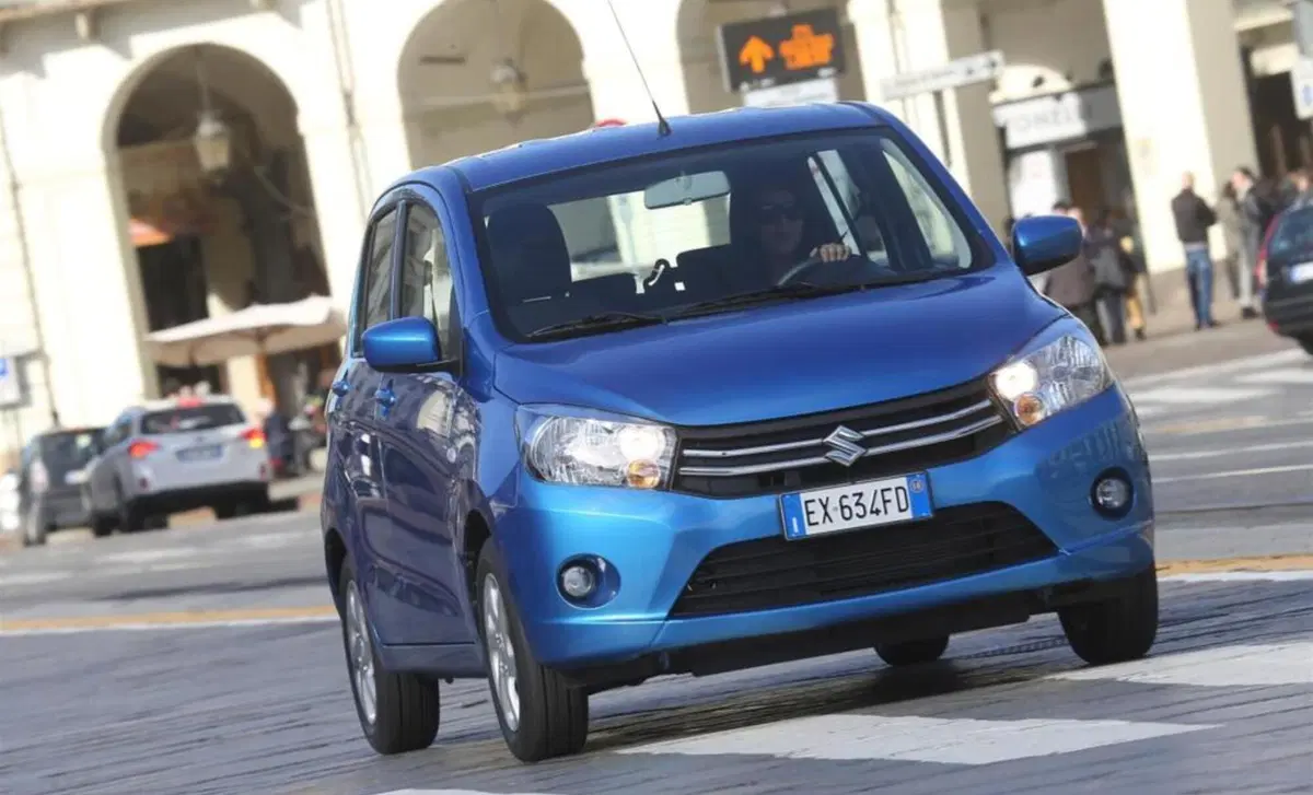 Suzuki Celerio 1.0 AGS Style (11)