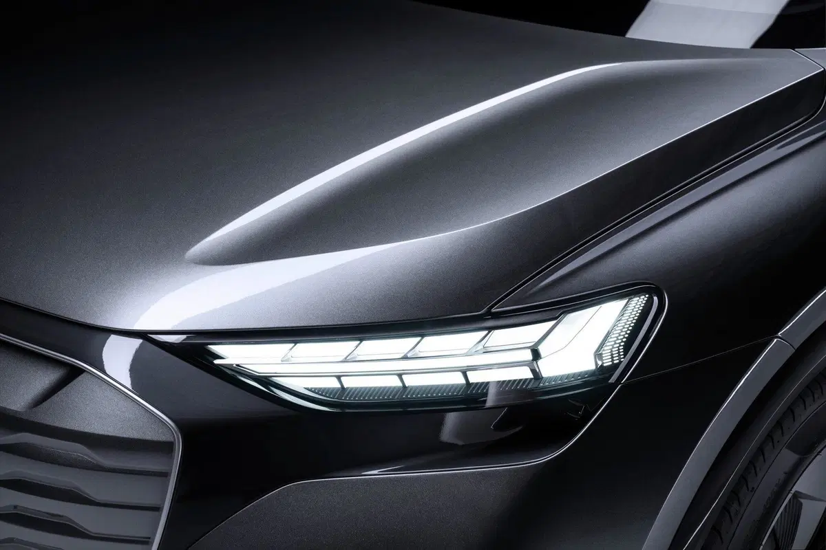 Audi: ecco la Q4 Sportback e-tron concept (22)