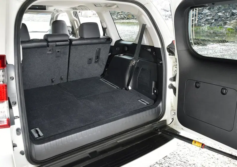 Toyota Land Cruiser (2009-24) (32)