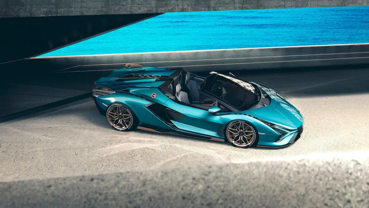 Lamborghini Sián Roadster: il V12 aspirato è salvo (grazie all'ibrido) (9)