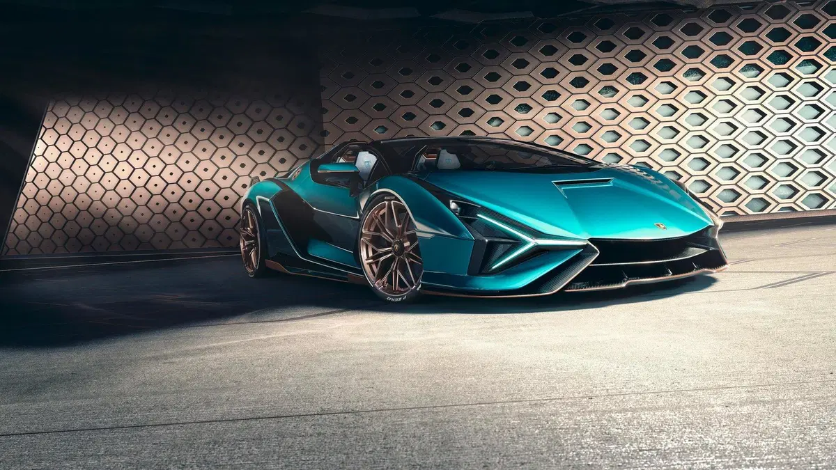 Lamborghini Sián Roadster: il V12 aspirato è salvo (grazie all'ibrido) (6)
