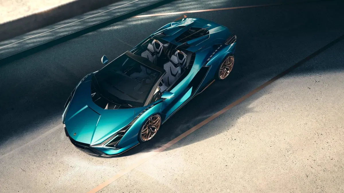 Lamborghini Sián Roadster: il V12 aspirato è salvo (grazie all'ibrido) (13)