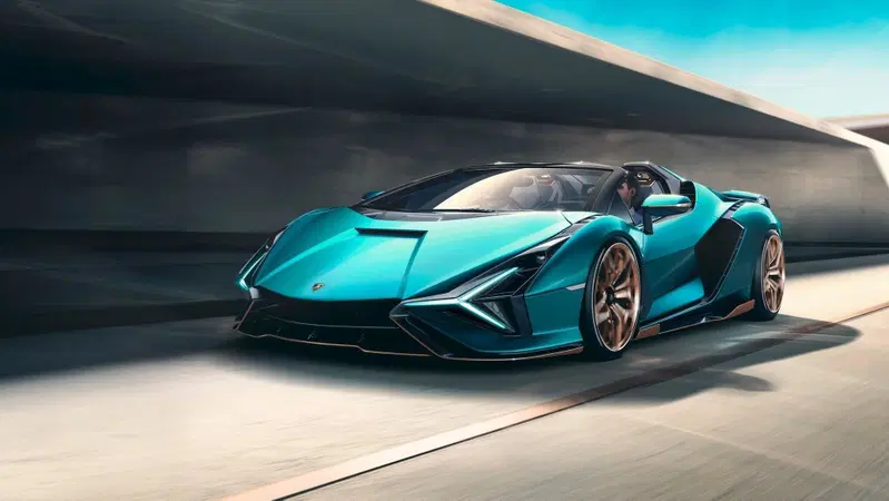 Lamborghini Si&aacute;n Roadster: il V12 aspirato &egrave; salvo (grazie all'ibrido)